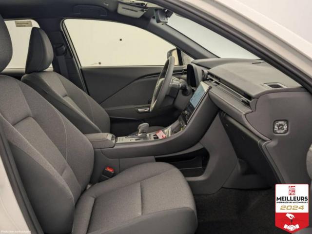 Lexus Lbx image 5