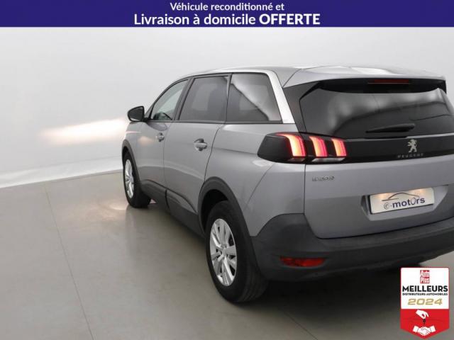 Peugeot 5008 image 2