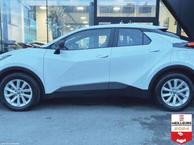Toyota C-Hr image 2