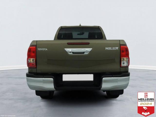 Toyota Hilux image 2