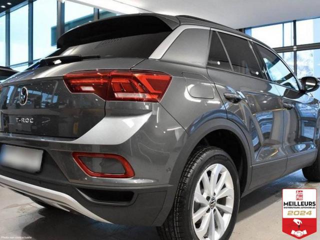 Volkswagen T-Roc image 2