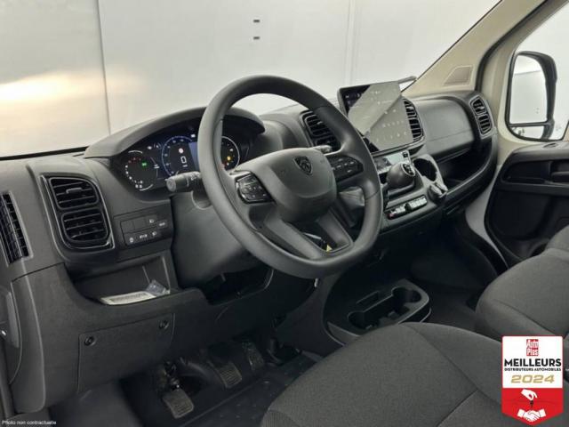Peugeot Boxer image 1