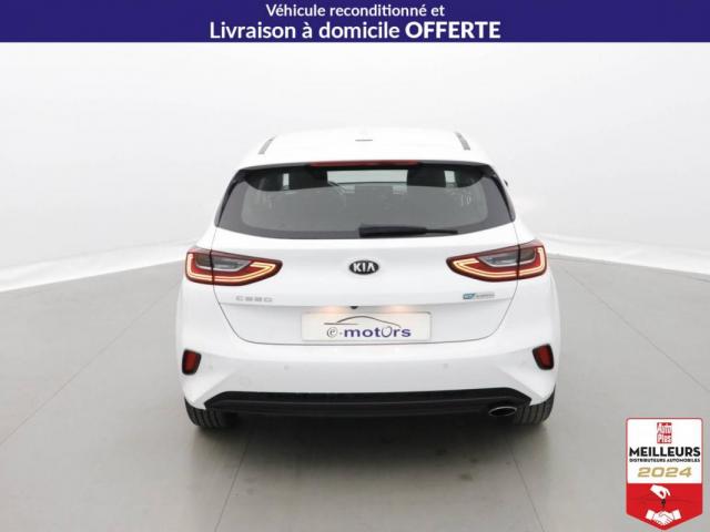 Kia Ceed image 8