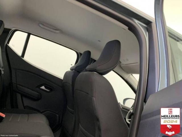 Dacia Sandero image 2