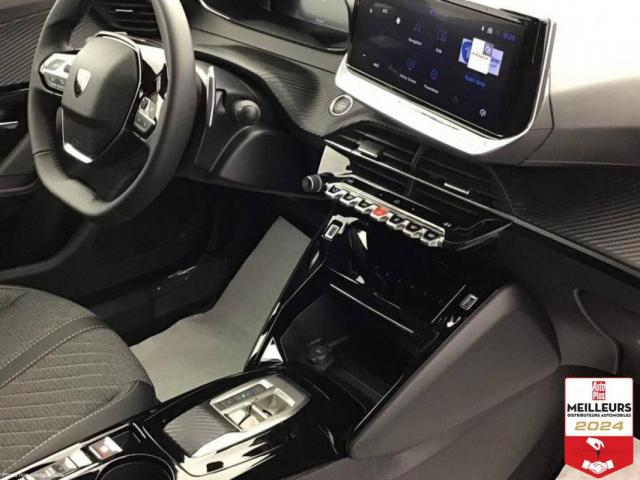 Peugeot 2008 image 3