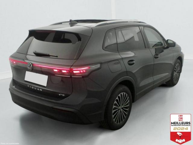 Volkswagen Tiguan image 9