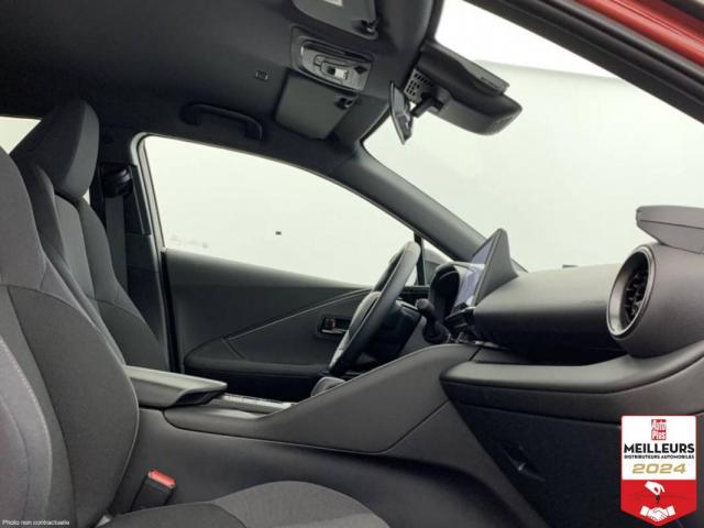 Toyota C-Hr image 8