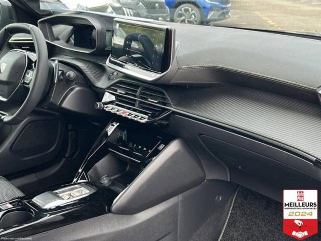 Peugeot 2008 image 2