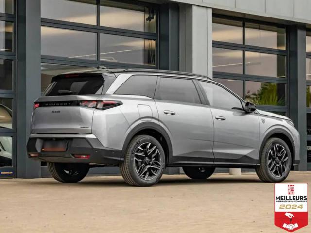 Peugeot 5008 image 1