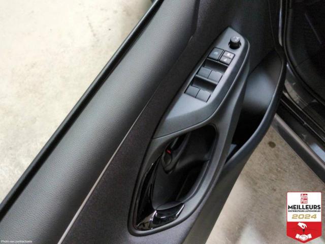 Toyota Yaris image 9