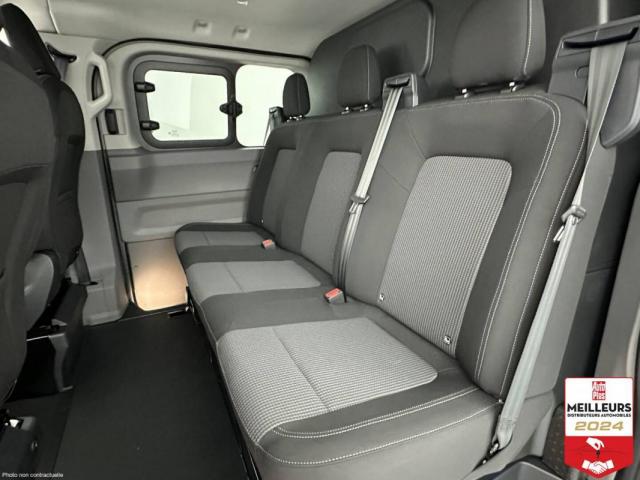 Volkswagen Transporter image 1