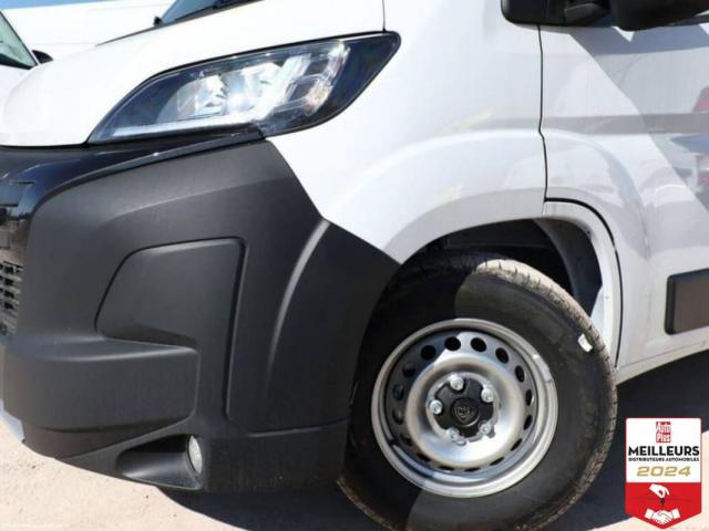 Peugeot Boxer image 1