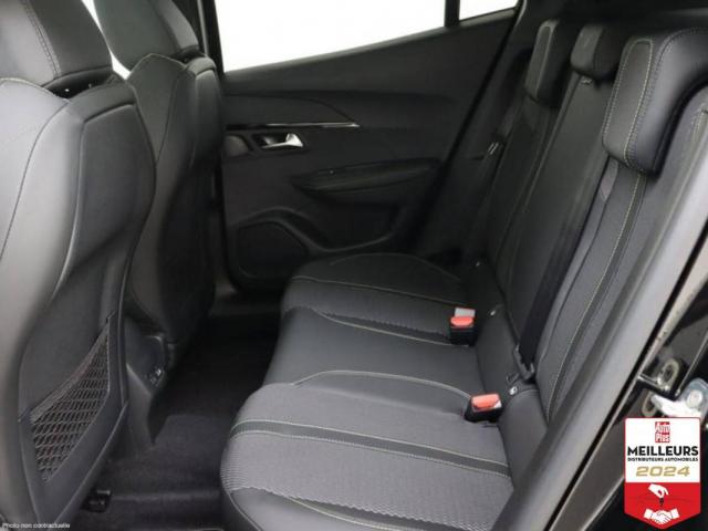 Peugeot 2008 image 2