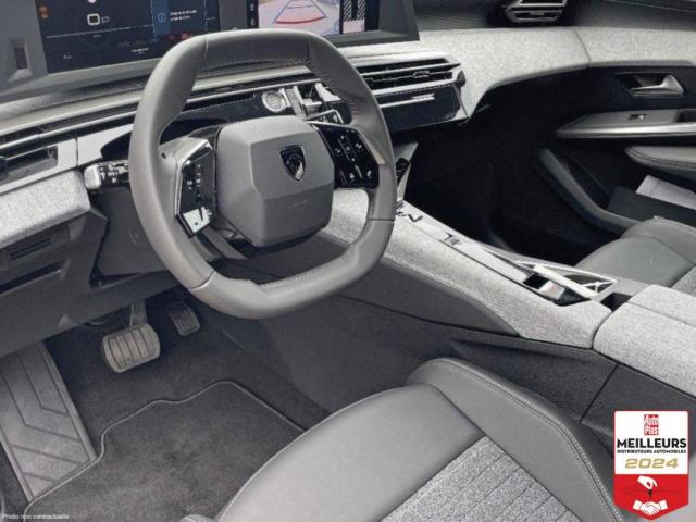 Peugeot 5008 image 2