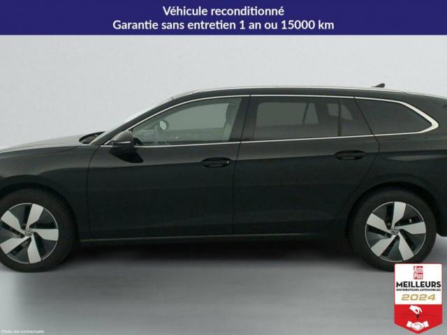 Volkswagen Passat image 9