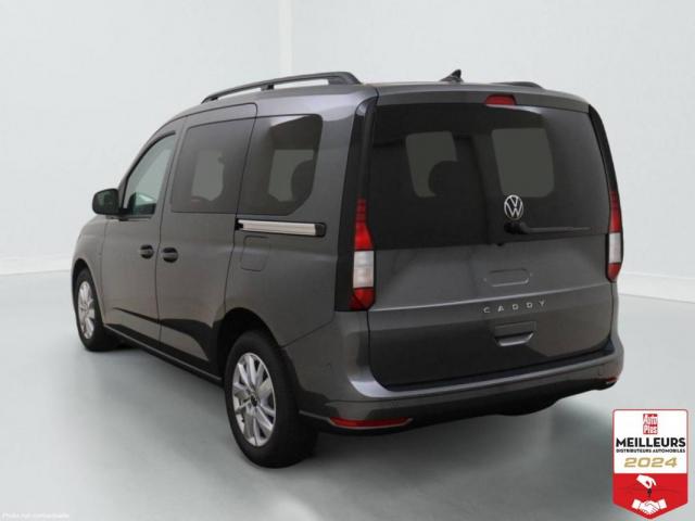 Volkswagen Caddy Van image 9