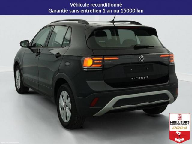 Volkswagen T-Cross image 2