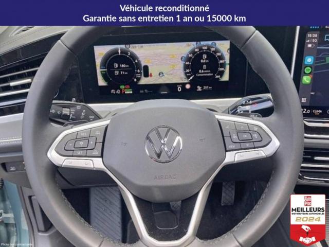 Volkswagen Passat image 1