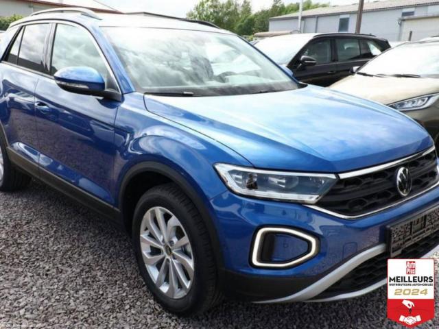 Volkswagen T-Roc image 9
