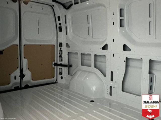 Renault Trucks Master image 2