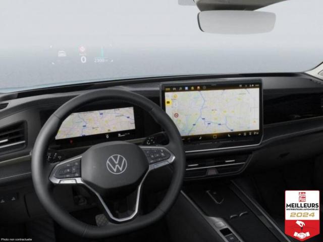 Volkswagen Passat image 1
