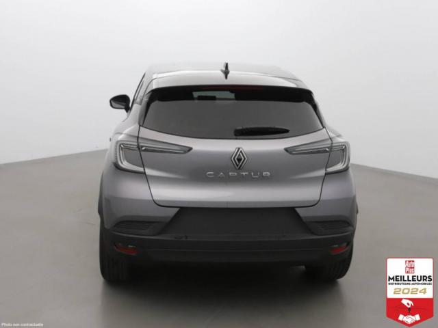 Renault Captur image 2