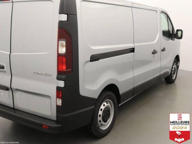 Renault Trafic image 2