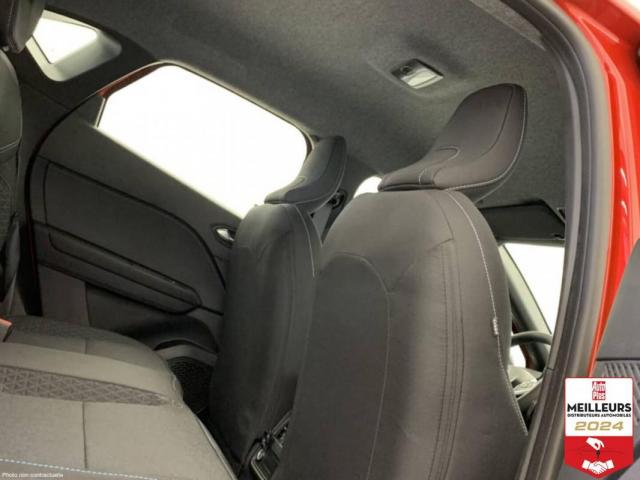 Renault Captur image 2
