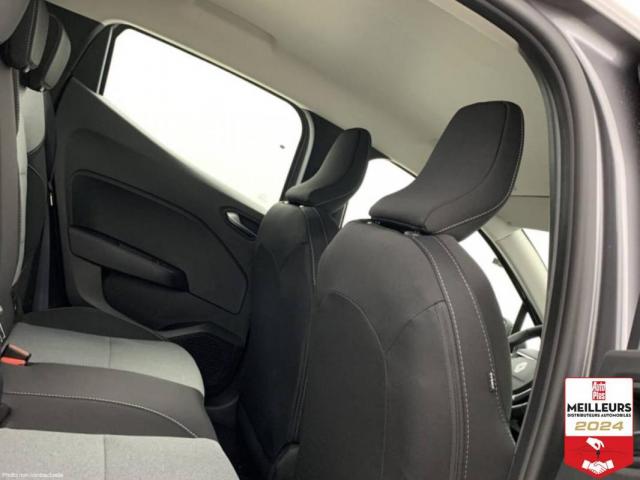 Renault Clio image 2