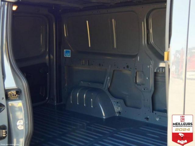 Renault Trafic image 9