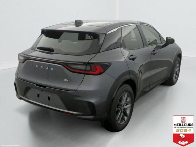 Lexus Lbx image 9