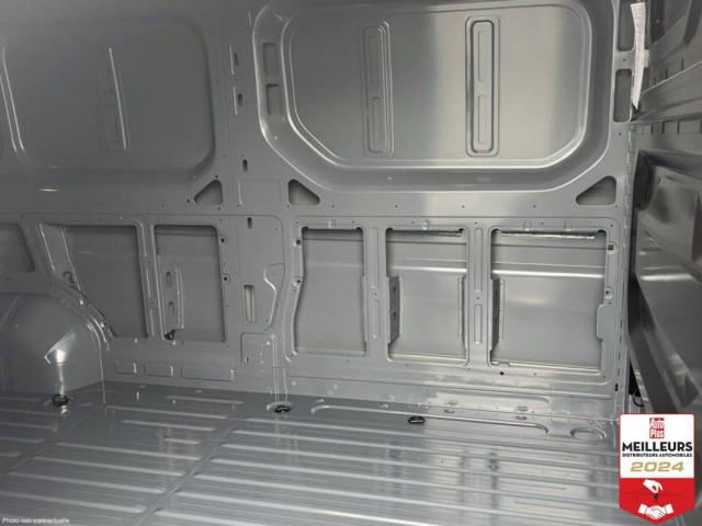 Renault Master image 2