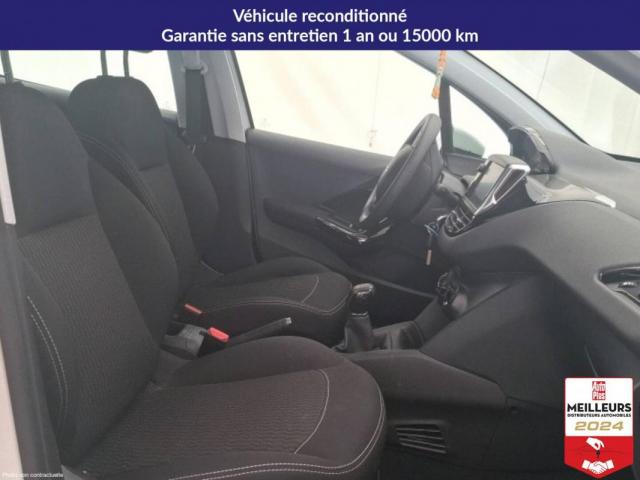 Peugeot 208 image 7