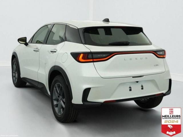 Lexus Lbx image 1