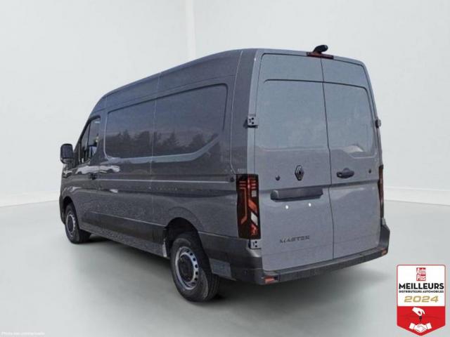 Renault Master image 2