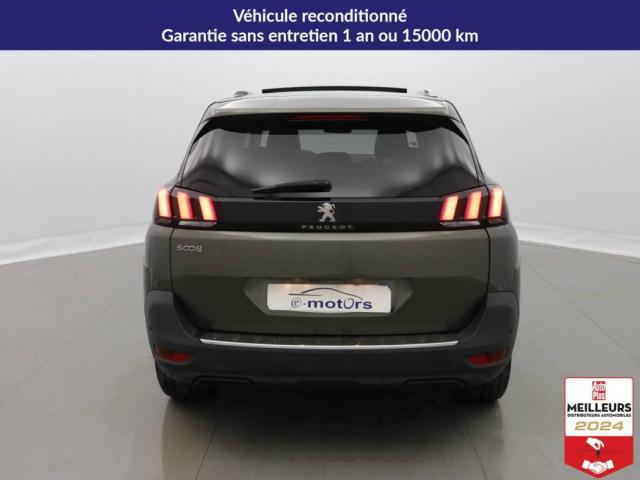 Peugeot 5008 image 1