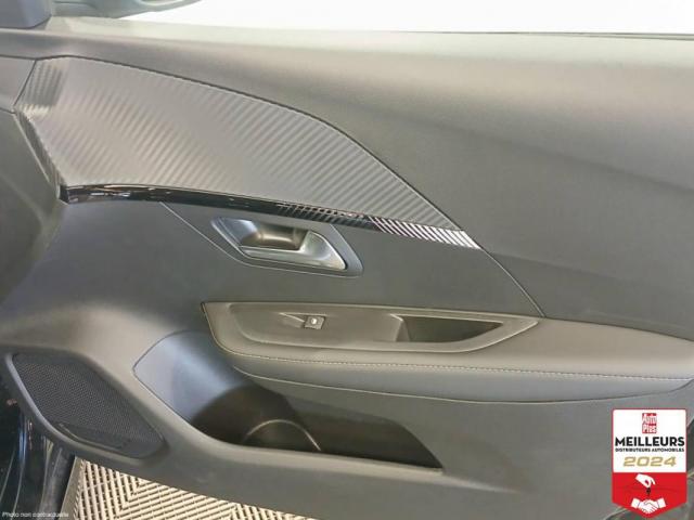 Peugeot 208 image 1