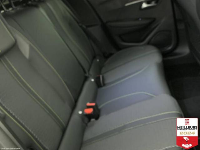 Peugeot 208 image 8