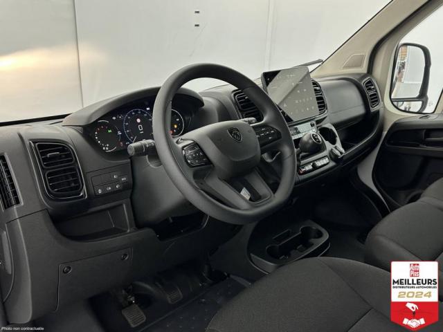 Peugeot Boxer image 1