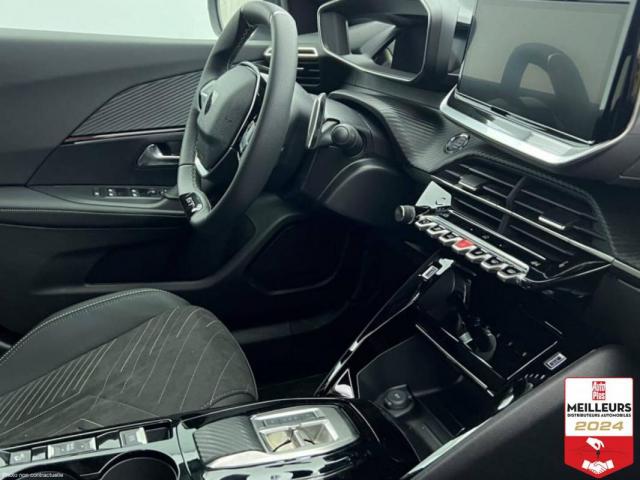 Peugeot 2008 image 1