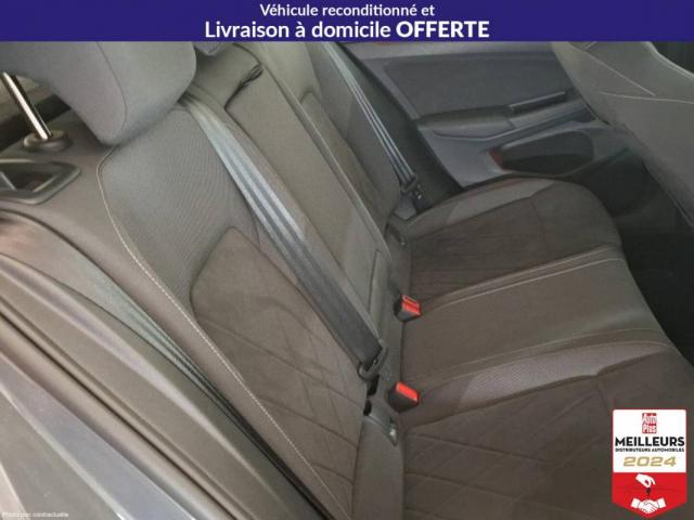 Volkswagen Golf image 6