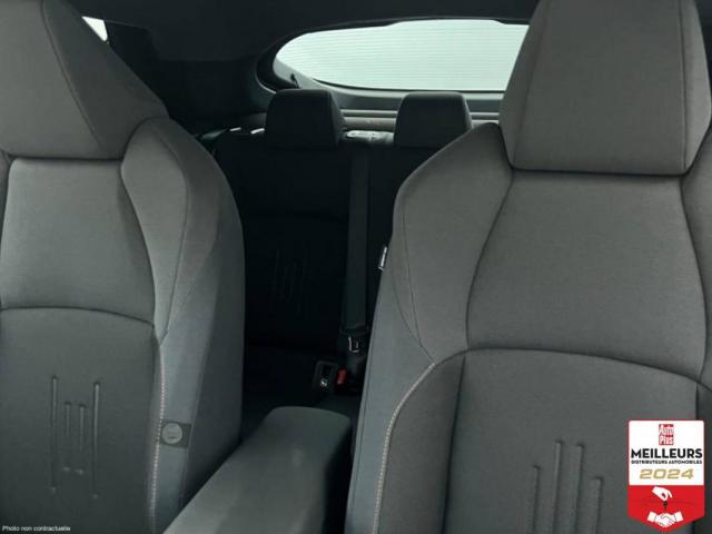 Toyota C-Hr image 8