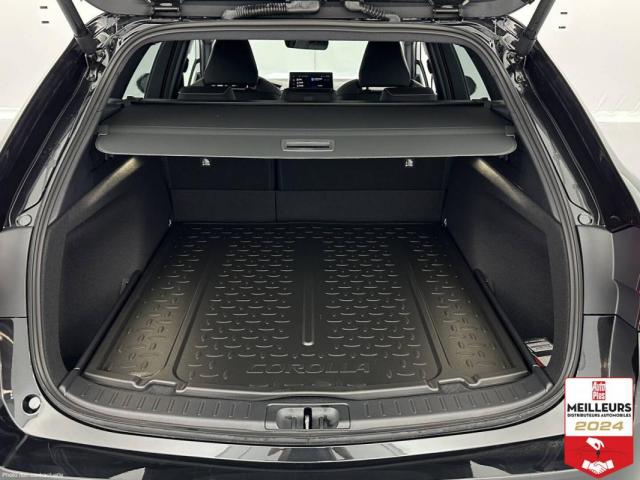 Toyota Corolla Touring Sports image 6