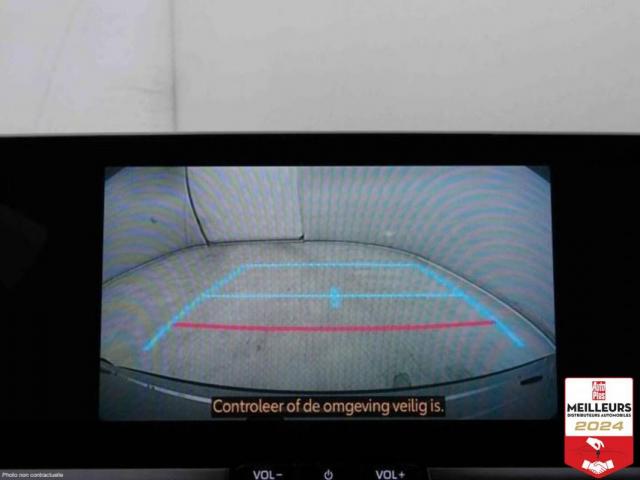 Toyota C-Hr image 7