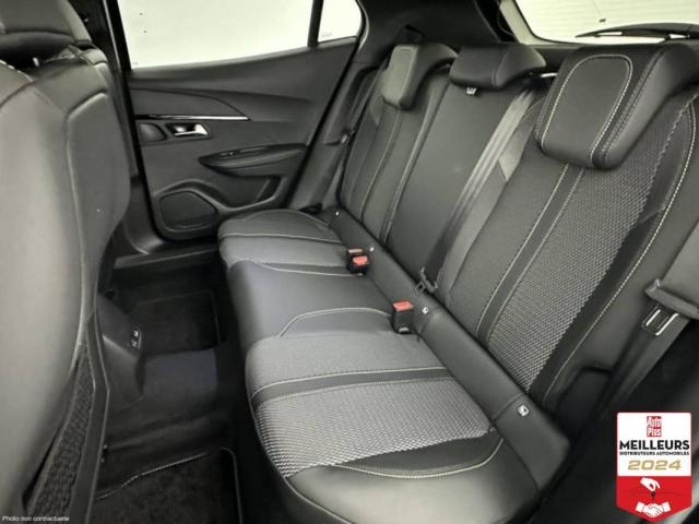 Peugeot 2008 image 8