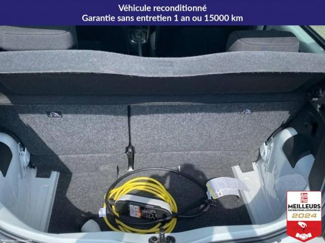 Volkswagen Up! image 8