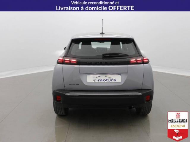 Peugeot 2008 image 2