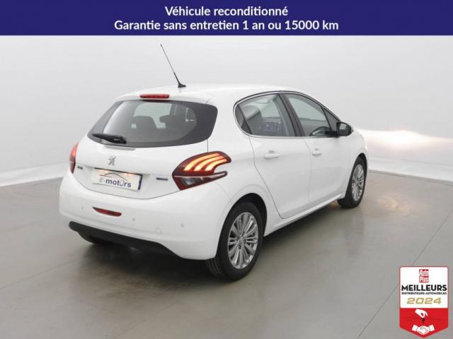 Peugeot 208 image 9