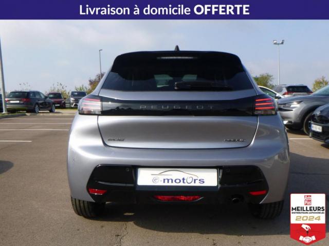 Peugeot 208 image 8