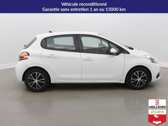 Peugeot 208 image 1